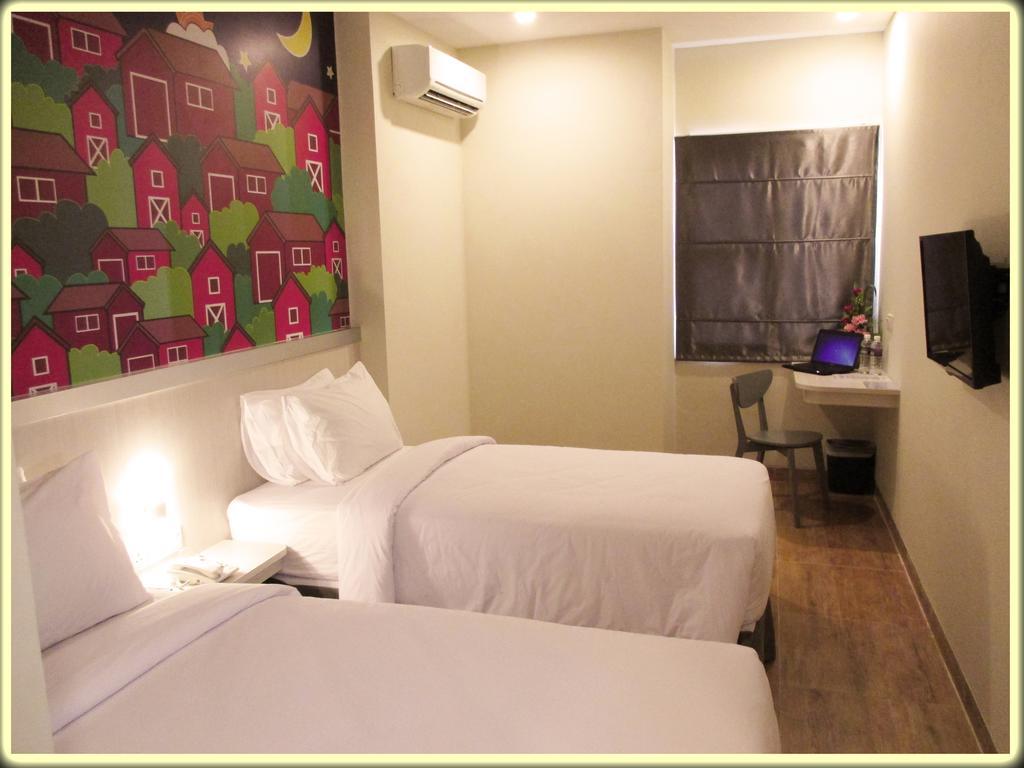 Nite And Day Batam Jodoh Square Hotel Room photo