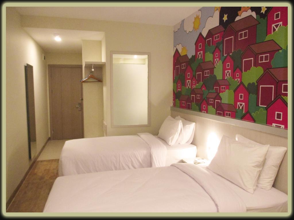 Nite And Day Batam Jodoh Square Hotel Room photo