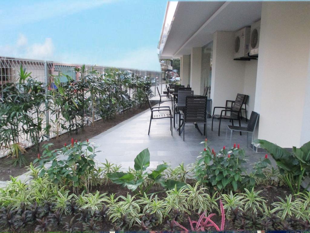 Nite And Day Batam Jodoh Square Hotel Exterior photo